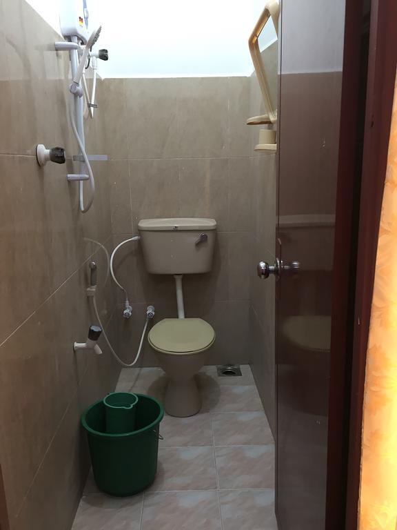 Yaarl Holiday Inn Джафна Экстерьер фото
